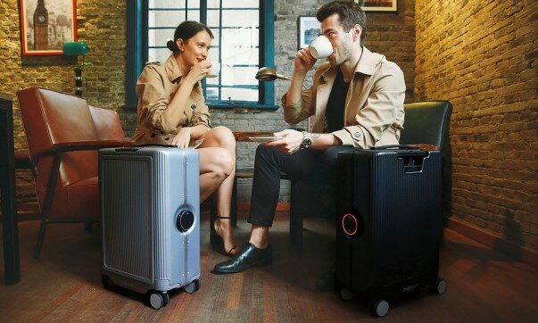cowarobot_r1_robotic_suitcase_3